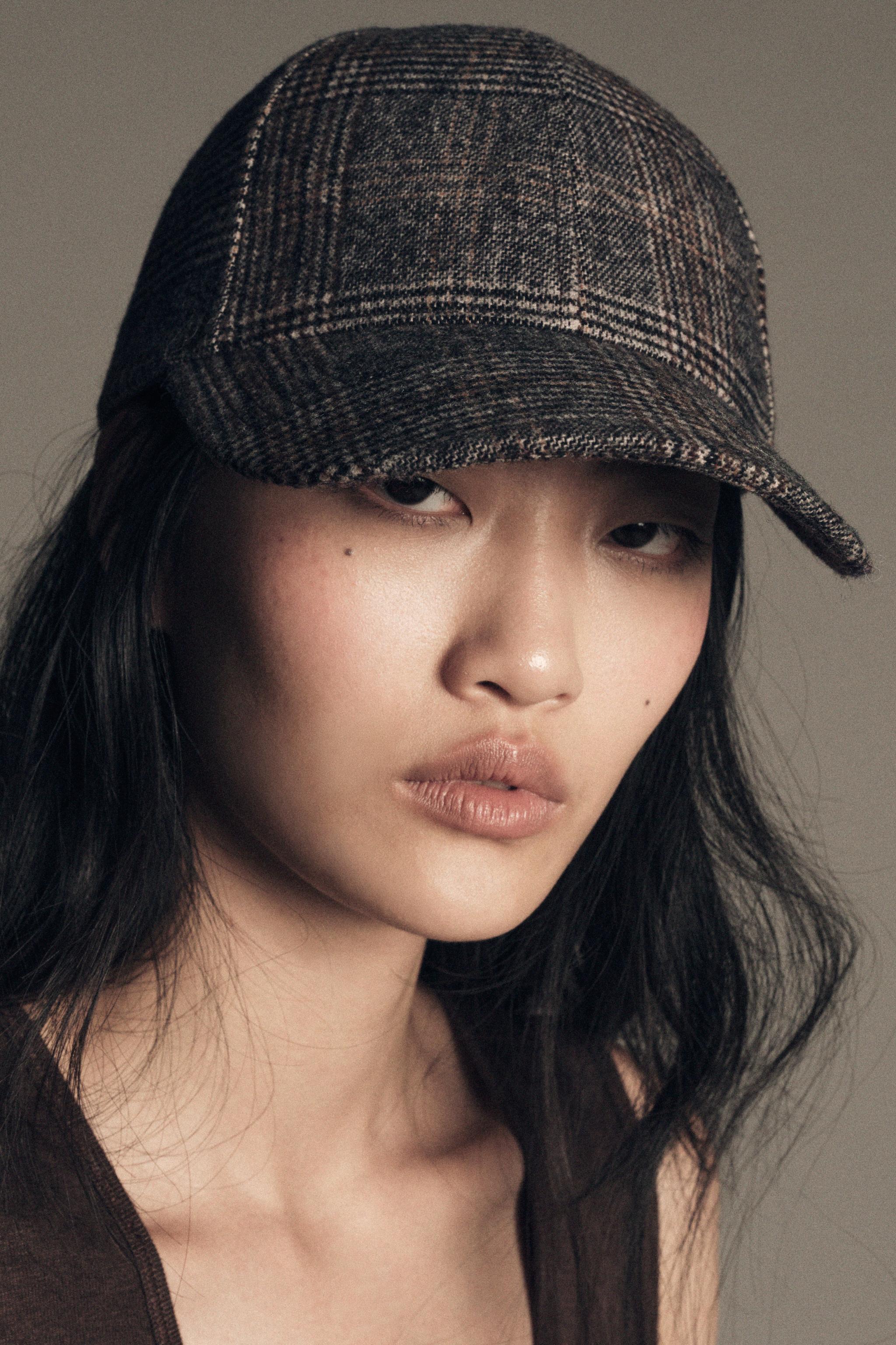 CASQUETTE EN LAINE À CARREAUX